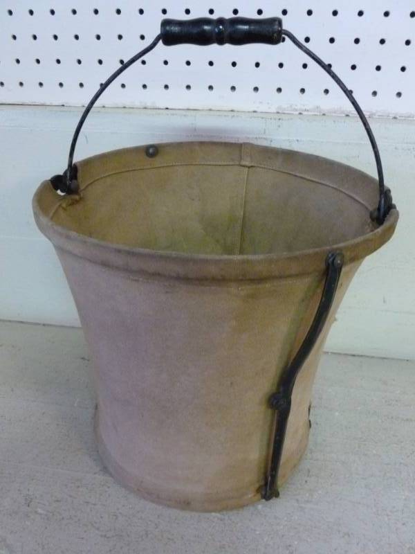 lot 302 image: Vintage Soo Line Railroad Water Bucket