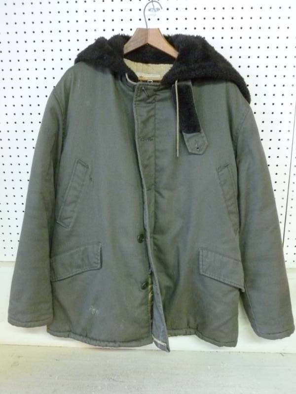 lot 317 image: Winter Jacket