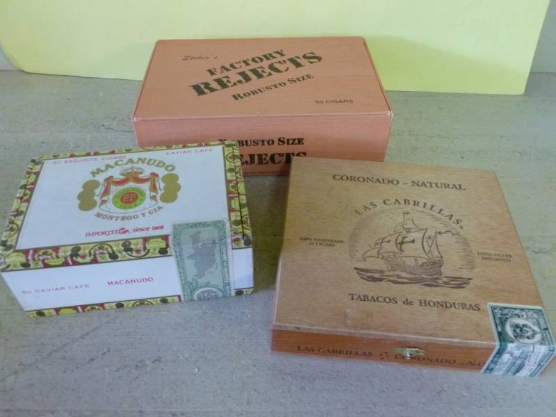 lot 371 image: Wooden Cigar Box