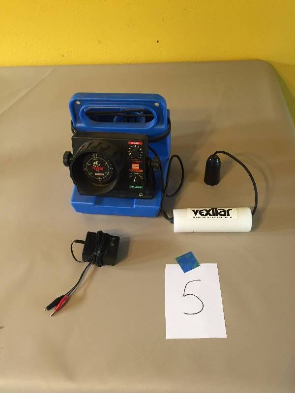 lot 5 image: FL-8 VEXILLAR FISH FINDER