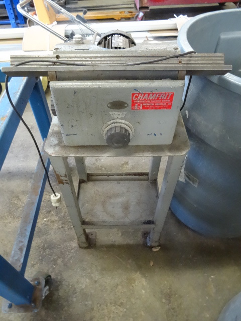 Chamferring & Deburring Machine