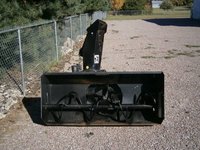 lot 32 image: Loftness Snowblower for Skidsteer (near new)