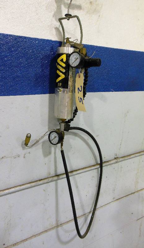lot 25 image: BG Fuel Injection Cleaner