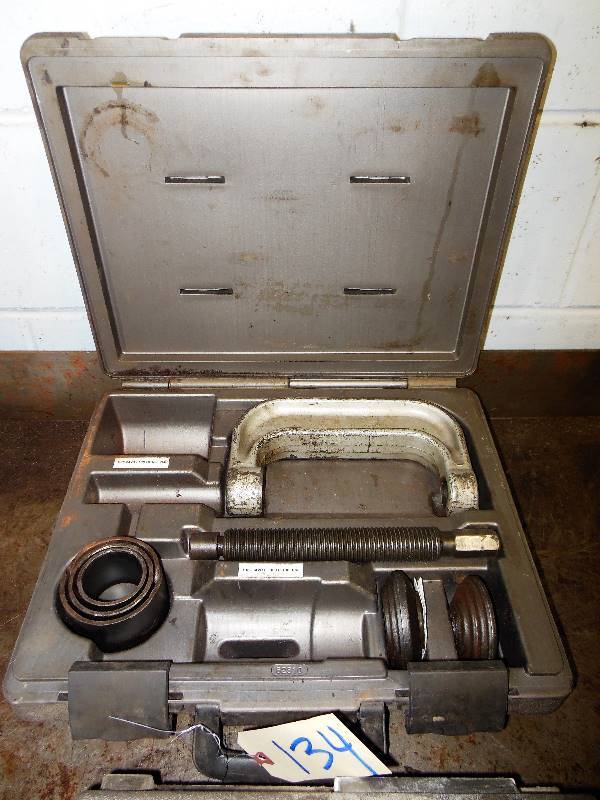 lot 134 image: Matco Ball Joint Service Kit