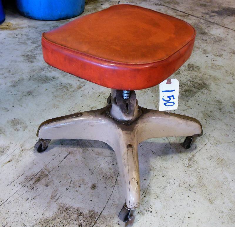 lot 150 image: Rolling Work Stool