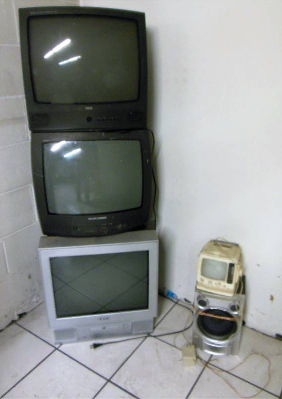 lot 190 image: Televisions (1 with DVD Player) and Speaker