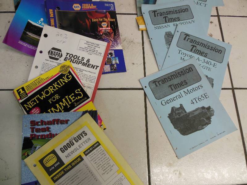 lot 193 image: Assorted Manuals, Periodicals, Bulletins, Auto, Tool, and Transmission Related