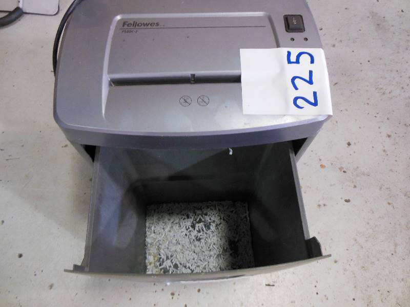 lot 225 image: Fellows PS80C-2 Cross Cut Paper Shredder