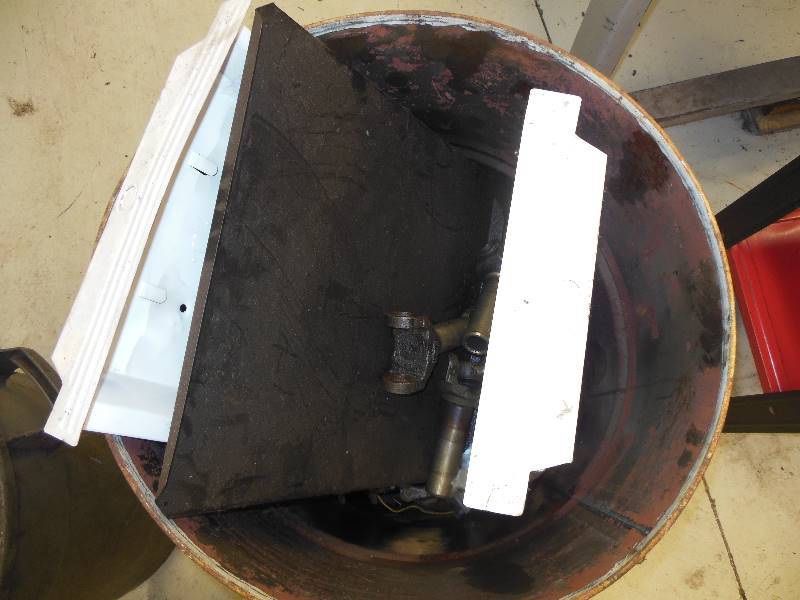 lot 255 image: Barrel and Scrap