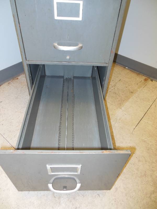 lot 265 image: Four Drawer Filing Cabinet