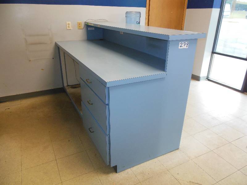 lot 278 image: 7 Ft Reception Station  Desk