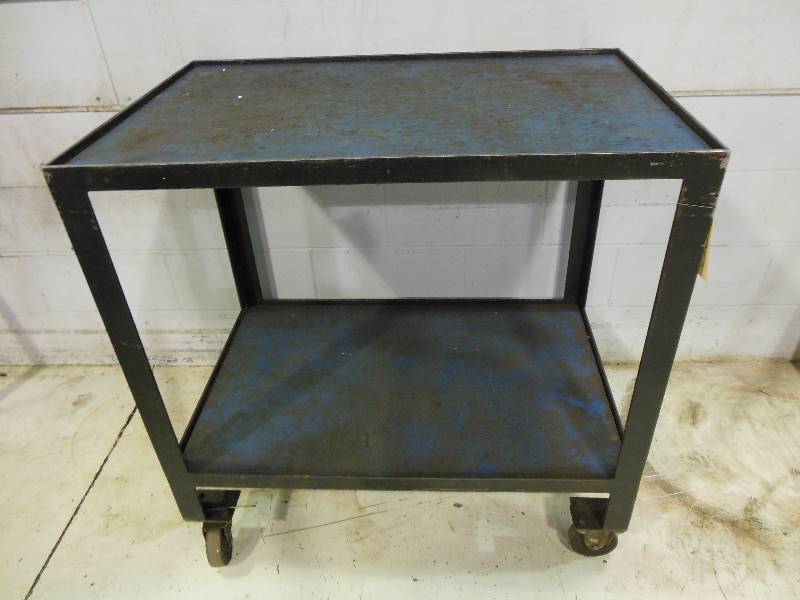 lot 96 image: Heavy Duty Rolling Shop Cart