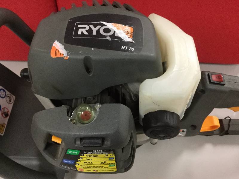 lot 2 image: Ryobi 22 in. 26 cc Gas Hedge Trimmer used tested works