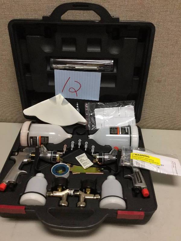 lot 12 image: Husky Gravity Feed Spray Gun Kit this item was slightly used in looks in very good condition