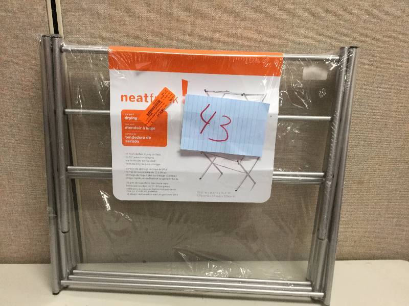 lot 43 image: Neat Freak Drying Rack New