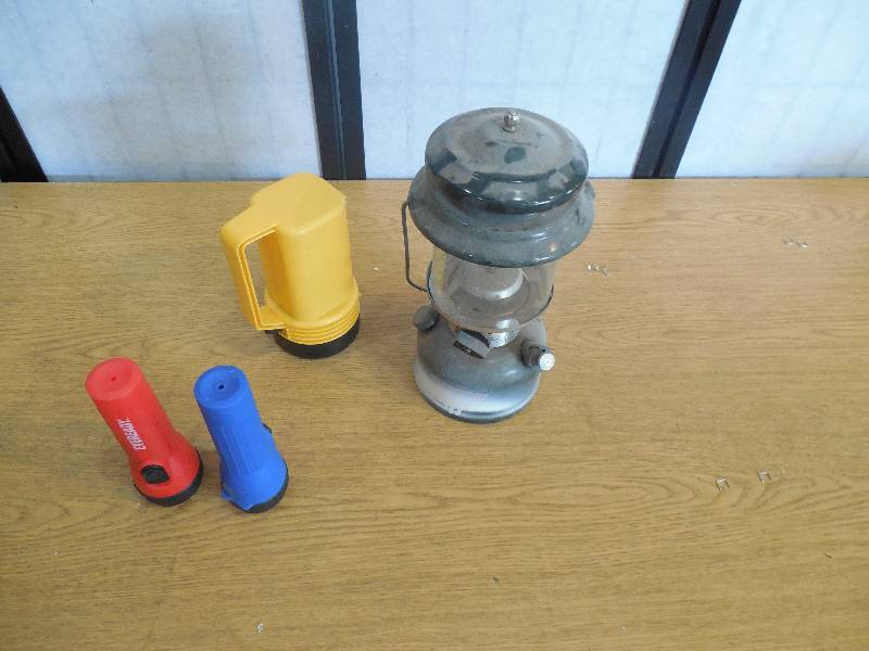 lot 17 image: GAS LANTERN & 3 FLASHLIGHTS