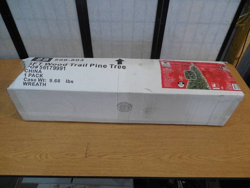 lot 39 image: 5 ft. Wood Trail Pine Artificial Christmas Tree with 200 Clear Lights