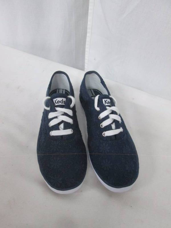 lot 26 image: Keds Girls Champion CVO Print Casual Shoe