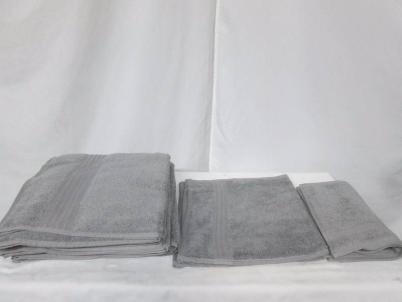 lot 45 image: Alcove Fast Dry 10-pc. Towel Set