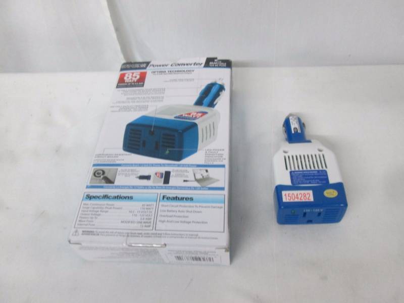 lot 48 image: Power Drive 150-Watt Power Inverter Strip