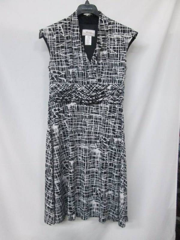 lot 54 image: Westside Misses Ruched Waist Dress