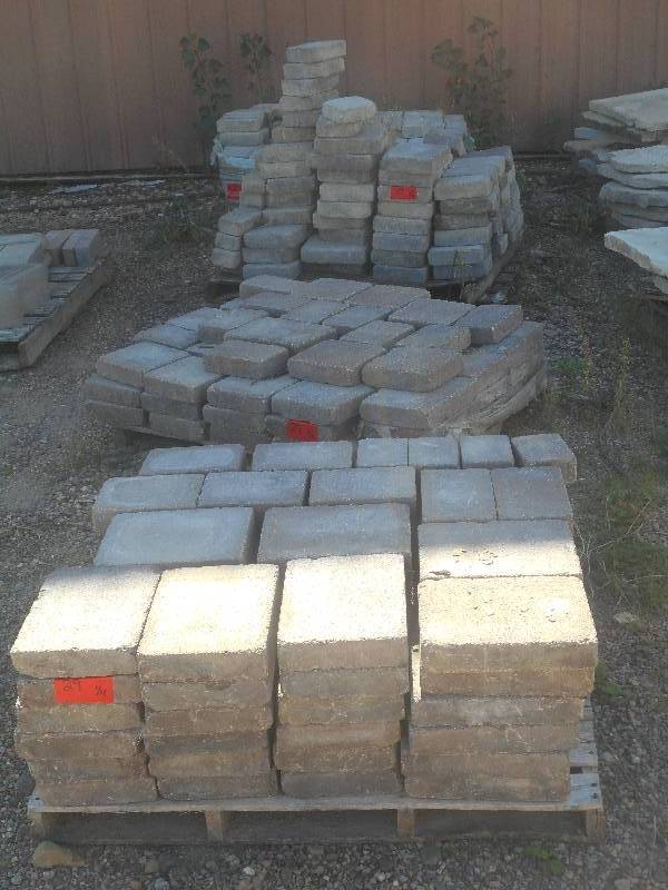 (4) Pallets If Unused Tumbled 2.5-...