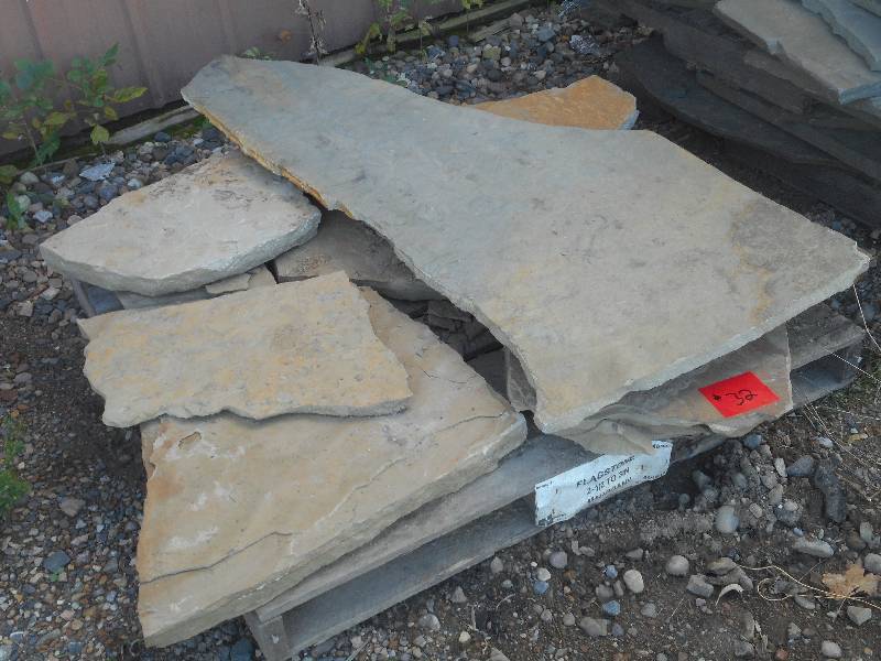 (1) Pallet Of Unused Flagstone Land...