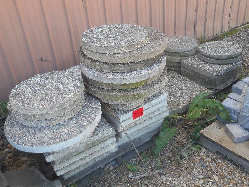 (2) Pallets Of Unused 2-Thick Circ...