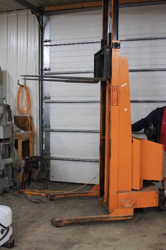 Pallet Stacker