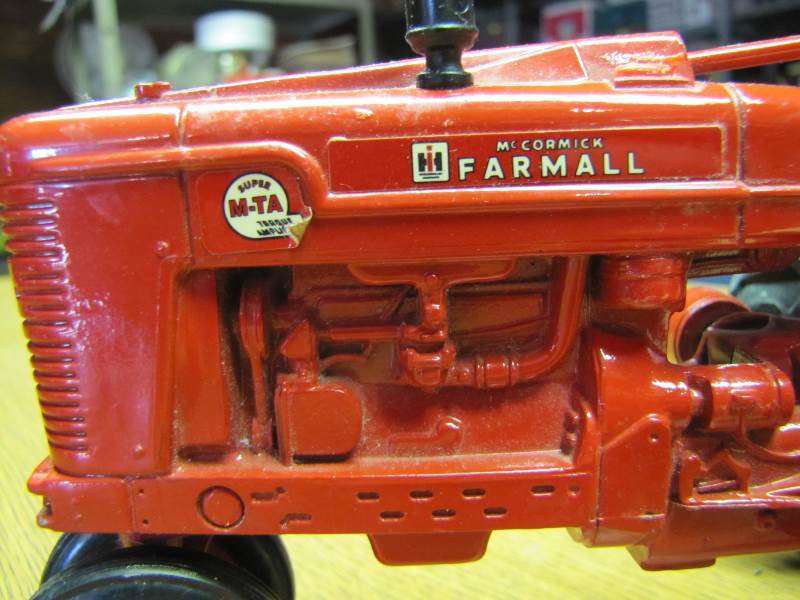 IH Super M-TA (Torque Amplifier)