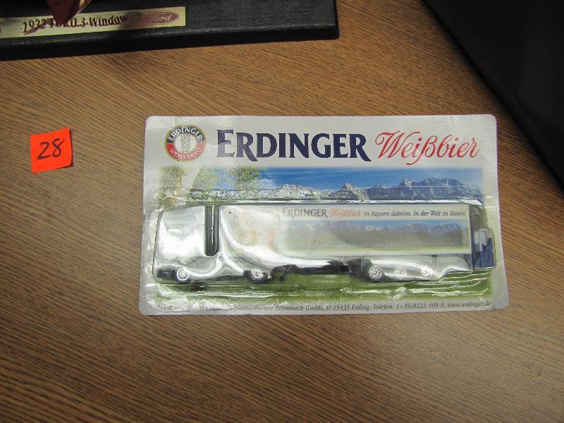 1932 Ford 3 Window Car & Erdinger Beer Truck