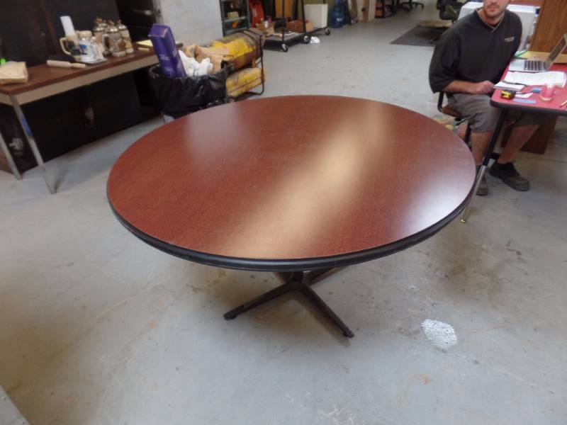 Round Table