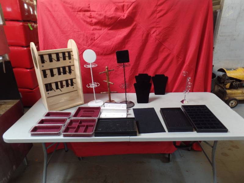 Retail Display  Racks