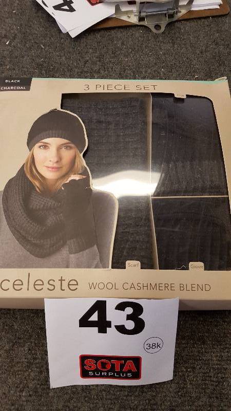 CELESTE WOOL CASHMERE BLEND WINTER SET- BlackCharcoal