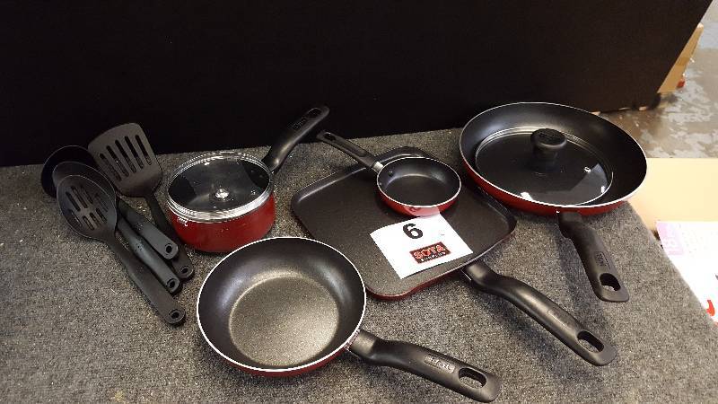 lot 6 image: T-fal Initiatives 10-Pc. Nonstick Cookware Set