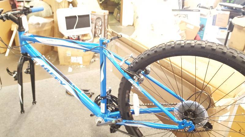 lot 27 image: Huffy Granite 26 Mens Bike
