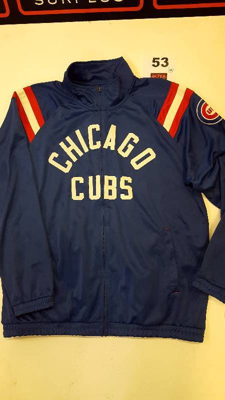 lot 53 image: G-III Sports Mens Centerfield Tricot Track Jacket  - CUBS
