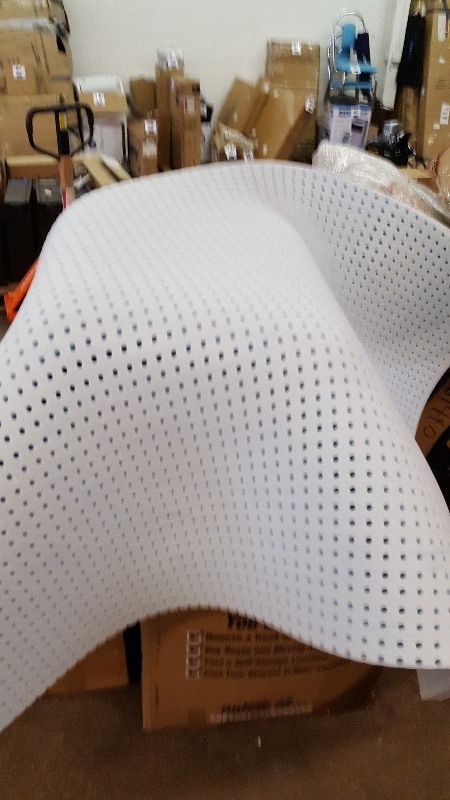 lot 100 image: 2 Gel Memory Foam Topper - TWIN