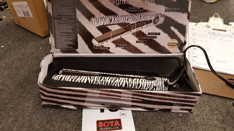 lot 13 image: Proliss Ceramic Infusion Hair Straightener