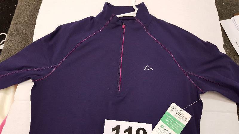 lot 119 image: Womens Marino Blend by Paradox Dry Release 14 zip Pullover - Small