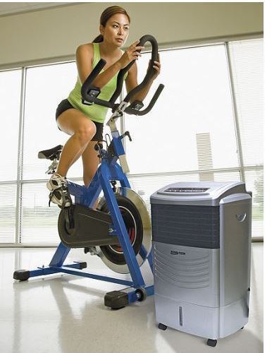 lot 92 image: Kuulaire Portable Evaporative Cooler