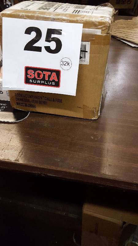 lot 25 image: Cooks Companion Set of Two 10 oz 2-in-1 Chill & Infuse Tritan Drink Boxes