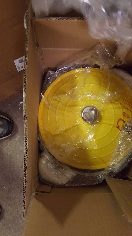 lot 97 image: Cooks Tradition Stick-Resistant Enameled Cast Iron 9 qt Dutch Oven w Lid - Yellow