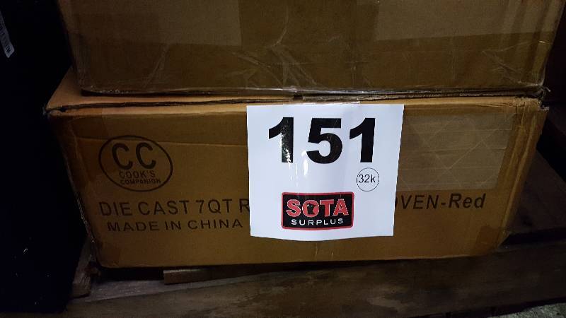 lot 151 image: Cooks Companion Perfect Weight Cast Aluminum Ceramic Nonstick 7 qt Dutch Oven- red