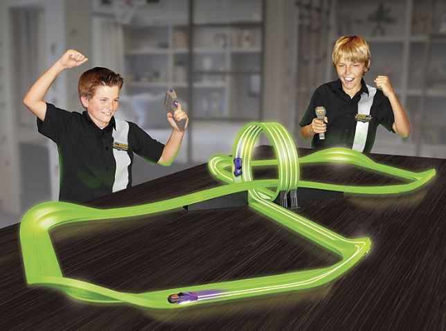 lot 144 image: Max Traxx Tracer Racers Glow-in-the-Dark Remote-Controlled Infinite Loop Race Set