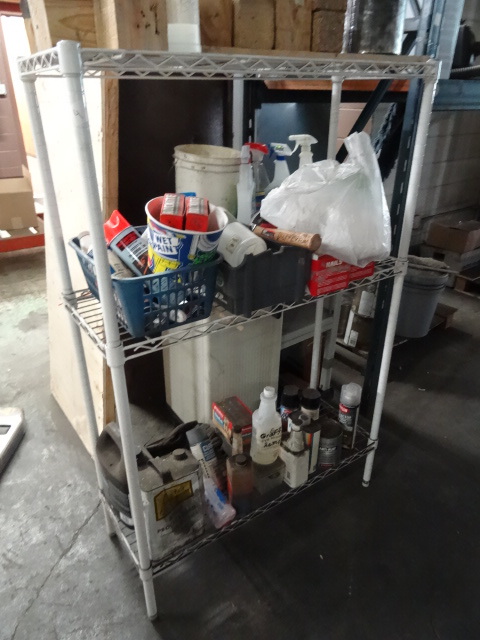 lot 4 image: Shelf Unit