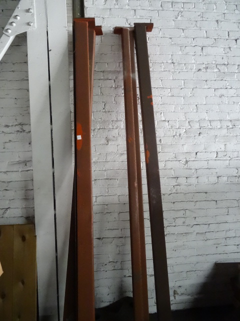 lot 24 image: Pallet Rack Beams