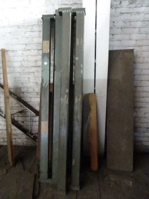 lot 31 image: Pallet Rack Beams