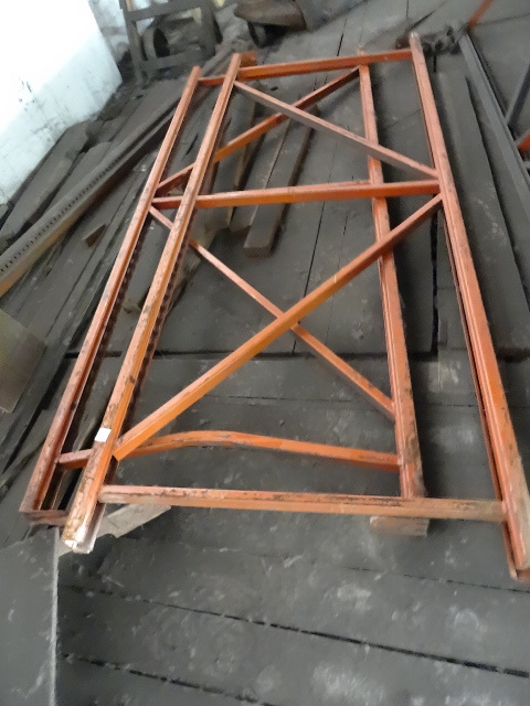 lot 35 image: Uprights