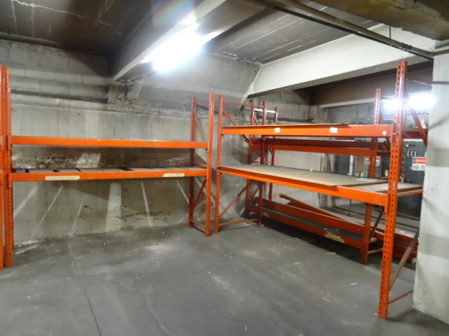 lot 66 image: Pallet Racking